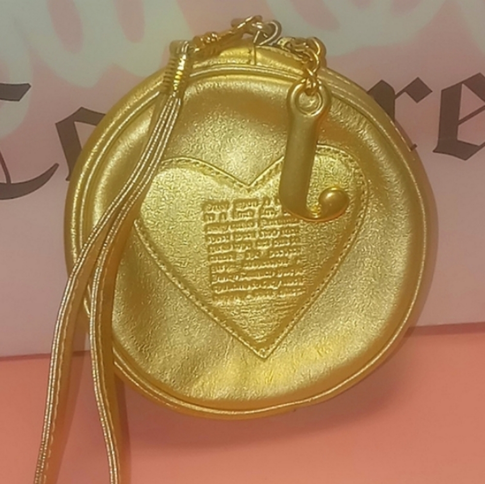 Juicy Couture
